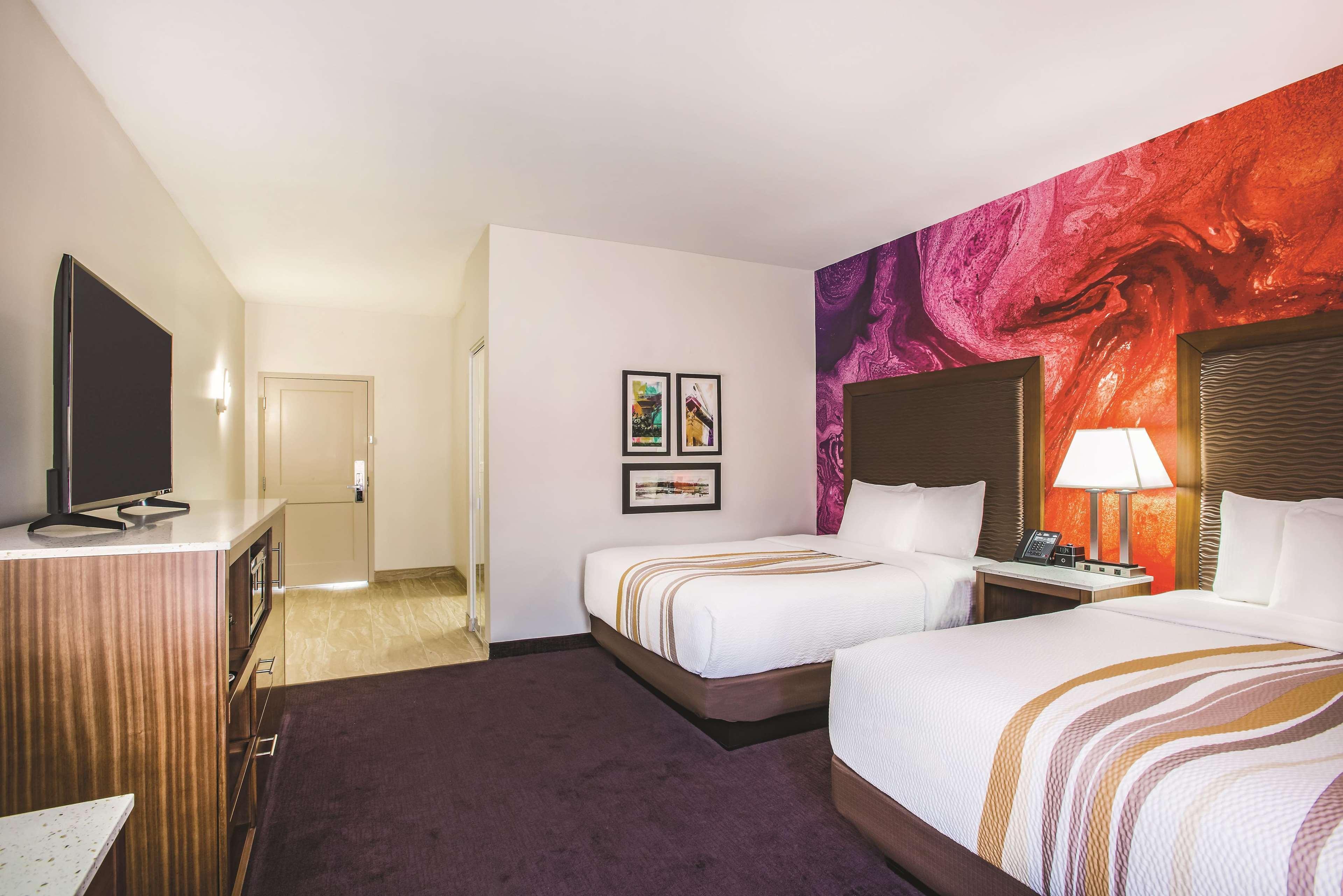 Hotel La Quinta By Wyndham Chambersburg Exterior foto