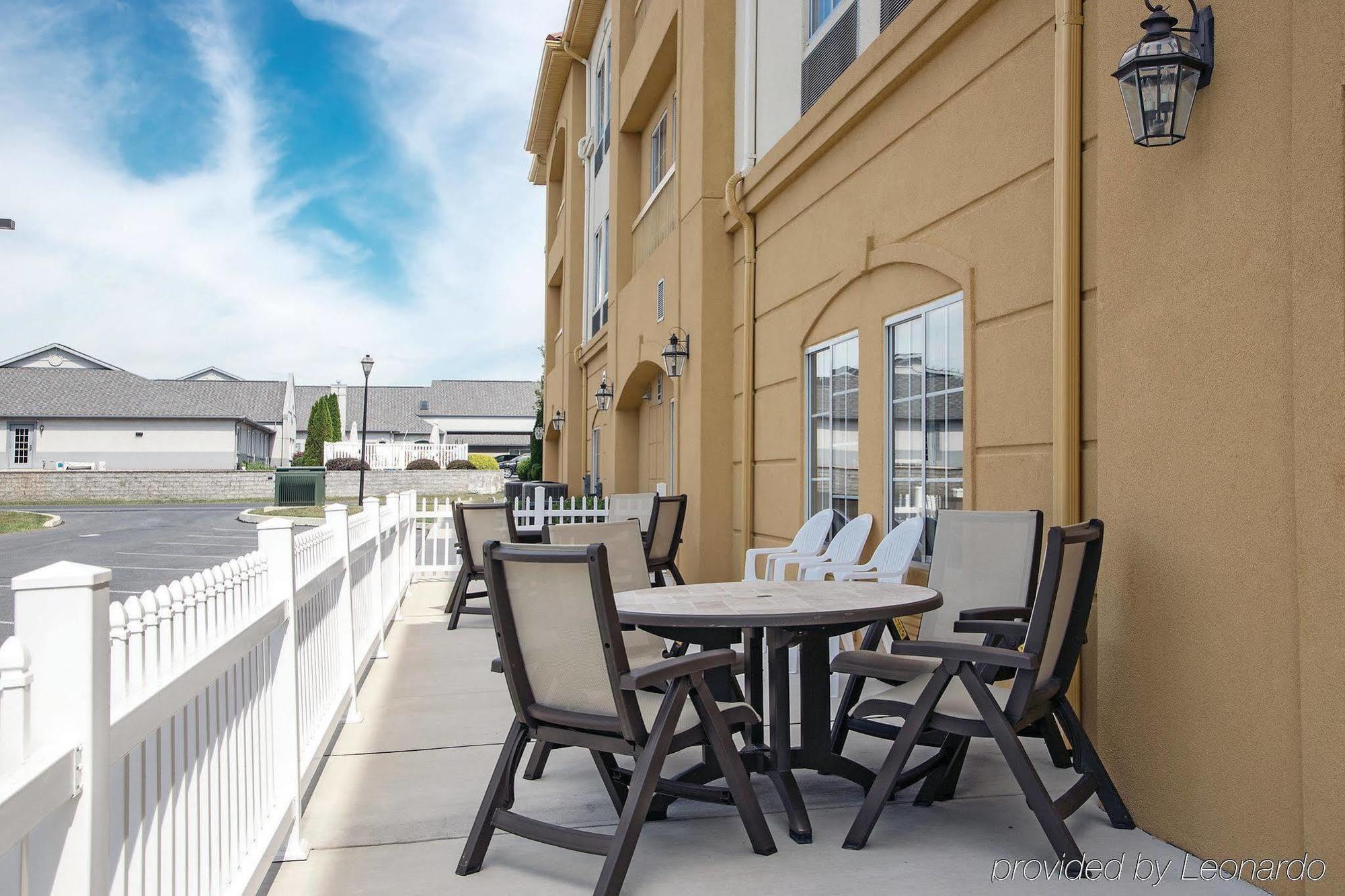Hotel La Quinta By Wyndham Chambersburg Exterior foto